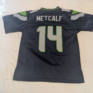 Seattle Seahawks- Metcalf Football Jersey, Size Youth Medium